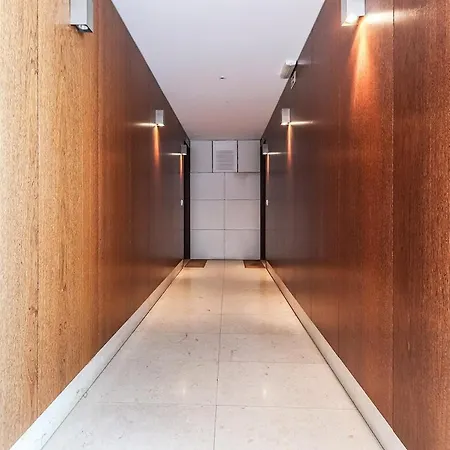 Alcantara Lovely With Balcony 2 Bdr With Ac Apartmán *