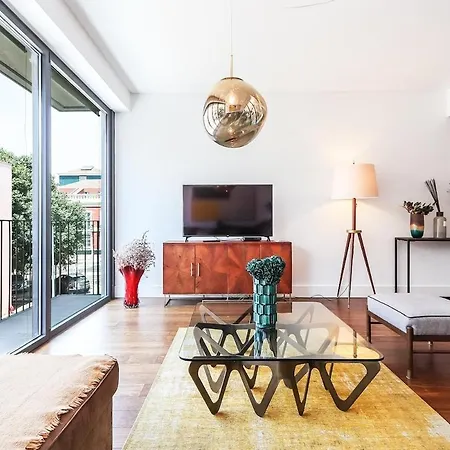 Alcantara Lovely With Balcony 2 Bdr With Ac Apartmán Lisboa