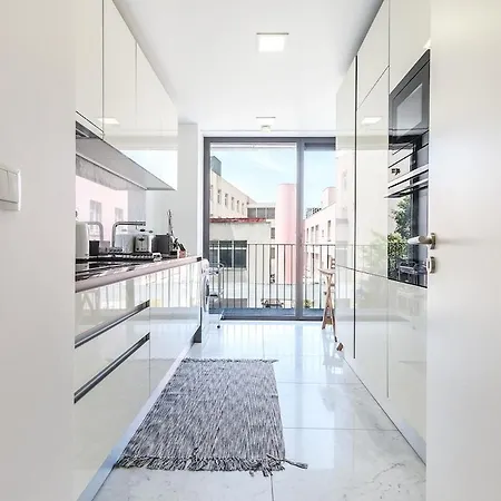 Alcantara Lovely With Balcony 2 Bdr With Ac *