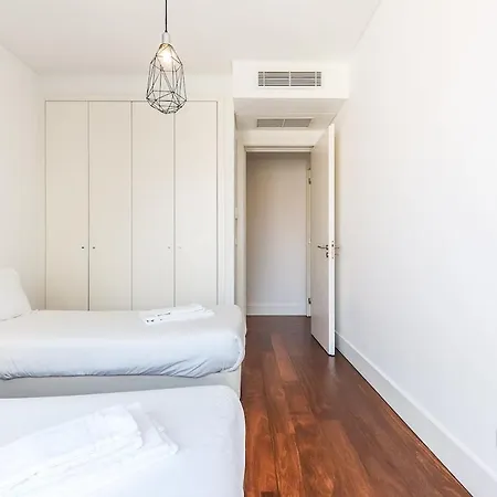 Апартаменти Alcantara Lovely With Balcony 2 Bdr With Ac