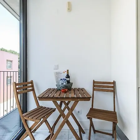 Alcantara Lovely With Balcony 2 Bdr With Ac Апартаменти