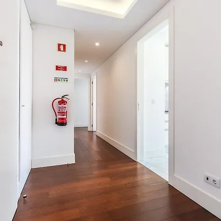 Апартаменти Alcantara Lovely With Balcony 2 Bdr With Ac