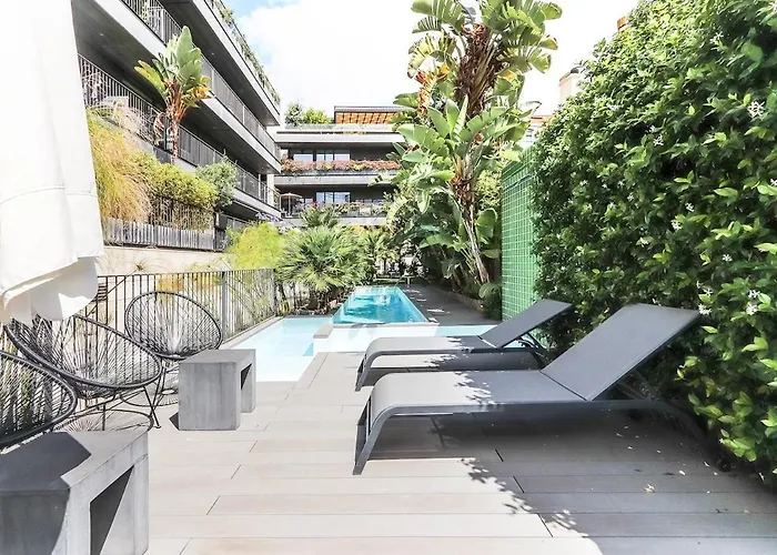 Alcantara Lovely With Balcony 2 Bdr With Ac Apartman