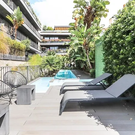 Alcantara Lovely With Balcony 2 Bdr With Ac Διαμέρισμα