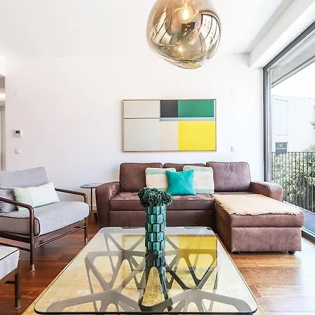 Alcantara Lovely With Balcony 2 Bdr With Ac Lisboa