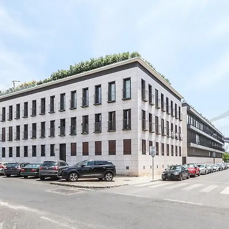 Διαμέρισμα Alcantara Lovely With Balcony 2 Bdr With Ac Lisboa